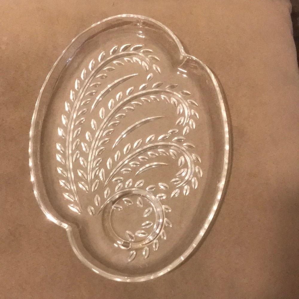 5 Leaves Design Glass Trays